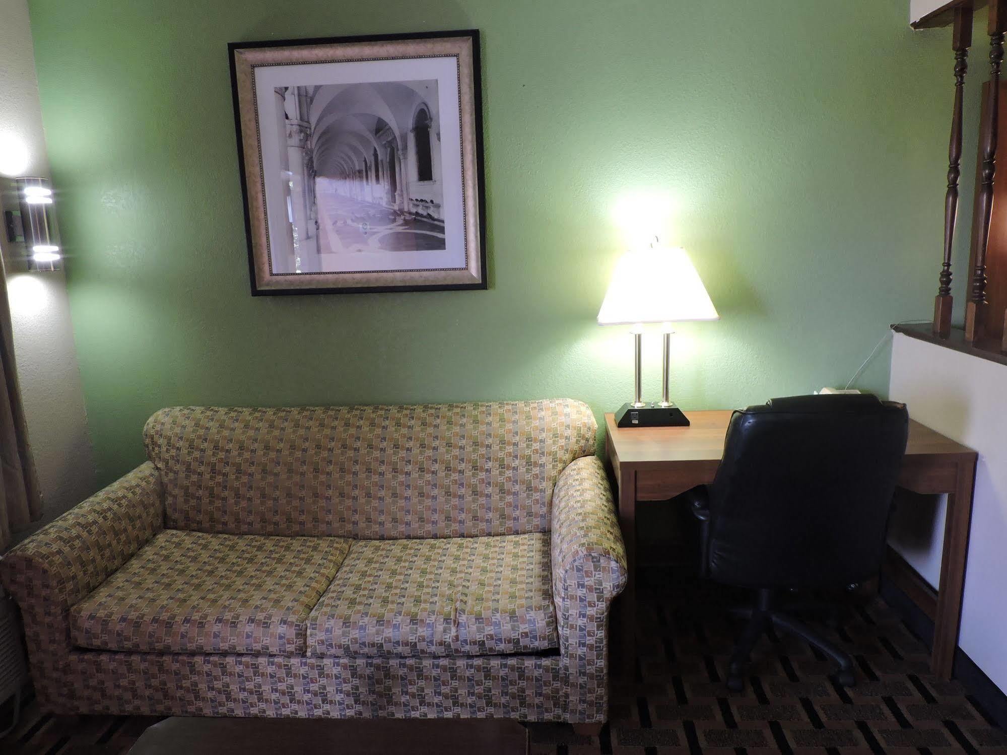 Days Inn Conover/Hickory Exteriör bild