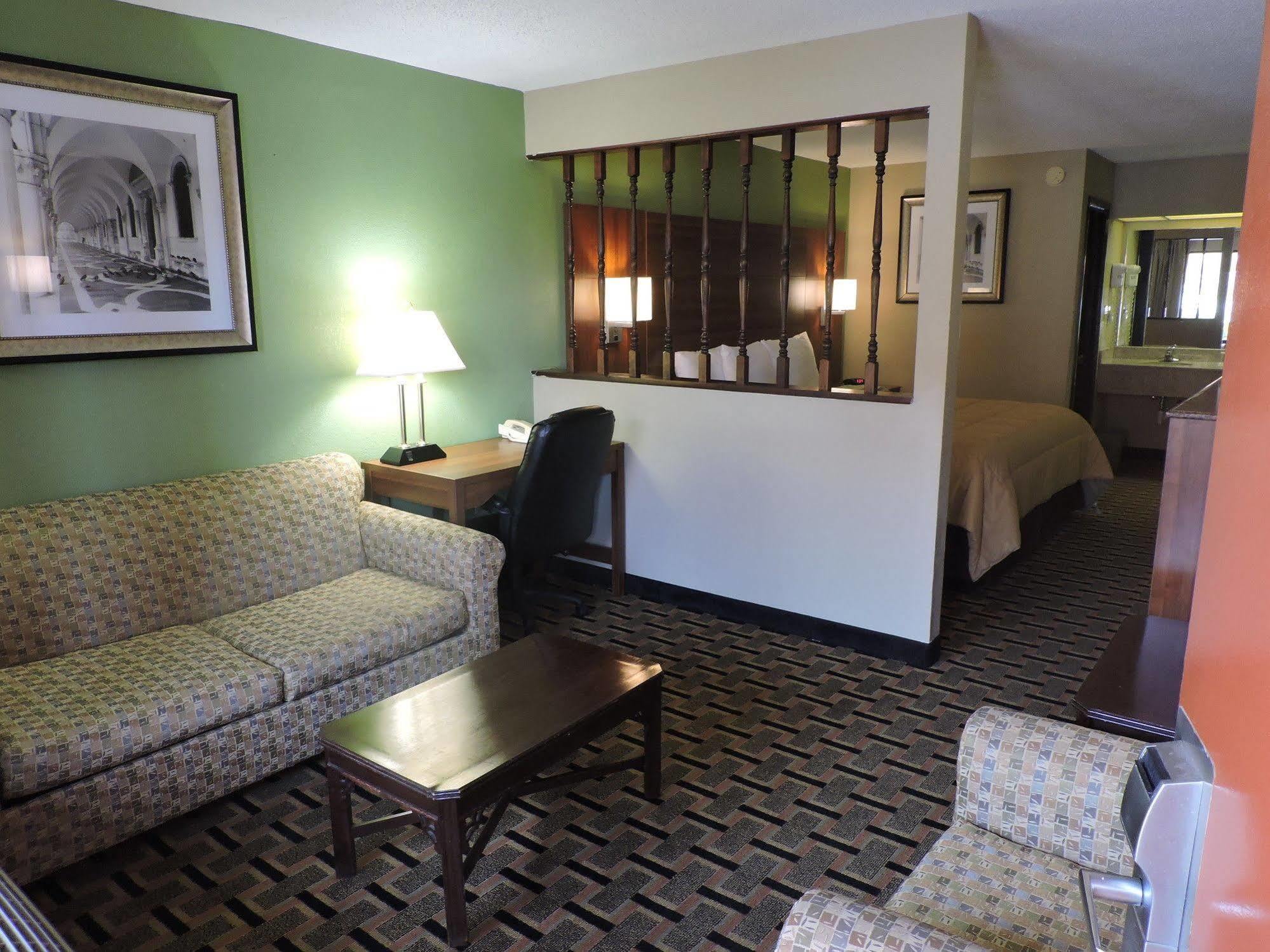 Days Inn Conover/Hickory Exteriör bild